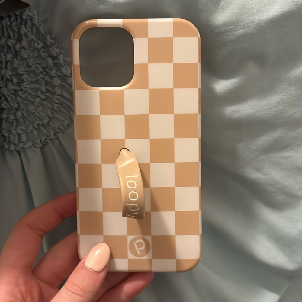 iPhone 12 Loopy case